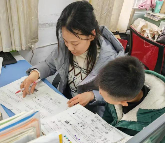 固始第七小学教师赵雪琴：用爱心与智慧耕耘教育田野(图2)