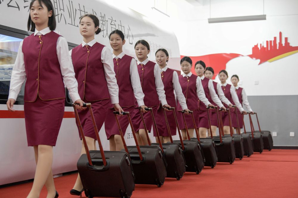 镜观·领航｜教育强则国家强(图20)