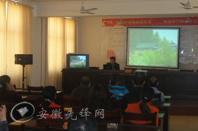 政府工作报告解读丨从“线下”到“云端”打好教育优质均衡发展“组合拳”