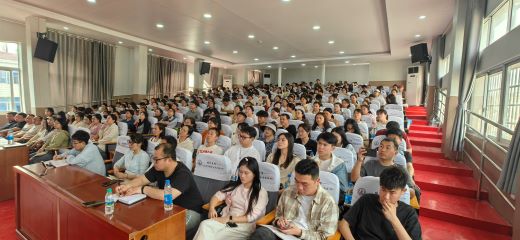 智慧赋能教育 创新智启未来——宜丰二中成功举办AI教育教学融合创新专题培训(图3)