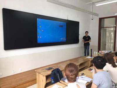【打造金课】穿越式教学+智慧助教 西安培华学院AI赋能教育革新(图1)