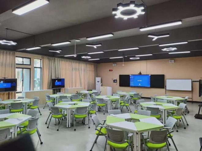“AI+”的高校路从工具到“基因”(图7)