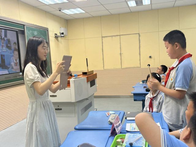 智慧赋能科学课堂创新引领教育未来(图2)