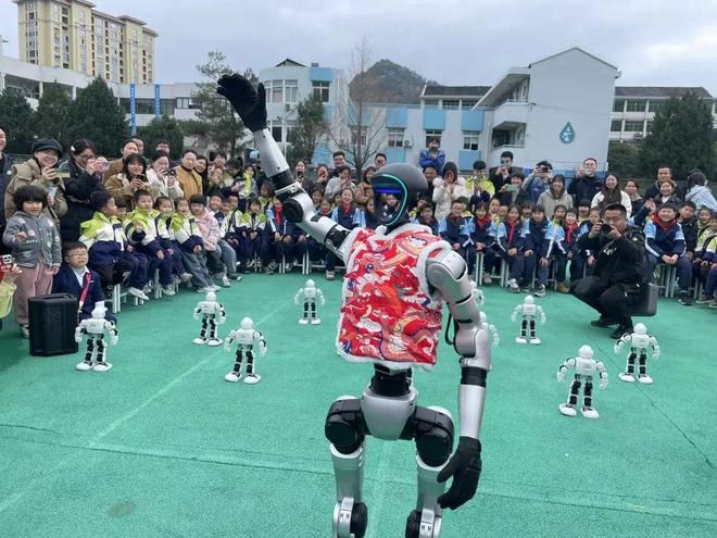 温州启动中小学人工智能教育“乡村公益行”！让AI教育在乡村学校茁壮生长(图3)