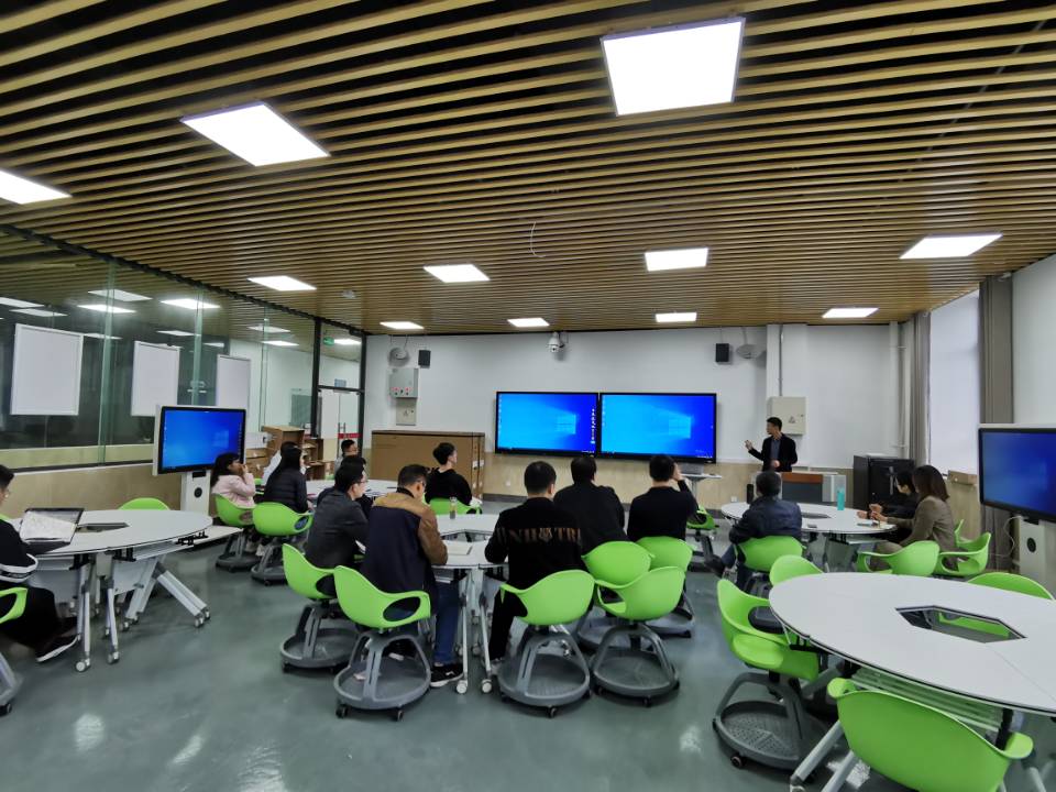基于“智慧教学环境”下的教学模式探究
