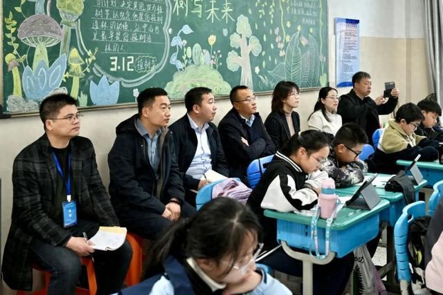内蒙古师范大学附属云谷学校考察安师大附属肥西二中“思政+智慧教育”