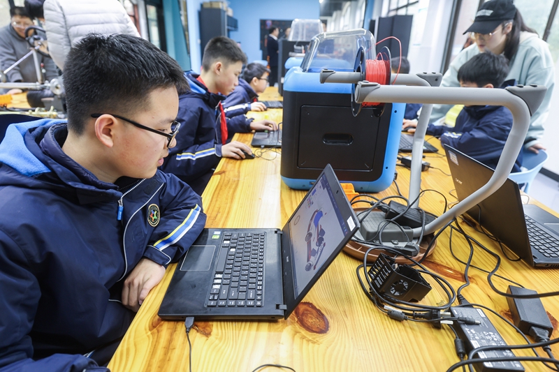 浙江嘉兴：推进中小学人工智能教育