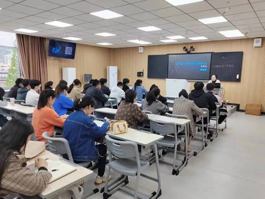 外国语学院开展人工智能赋能教育教学专题培训(图1)