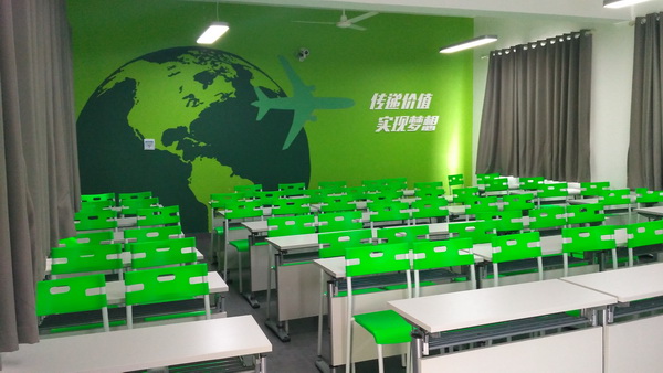浙传AI培训助力丽江教育数字化发展(图1)