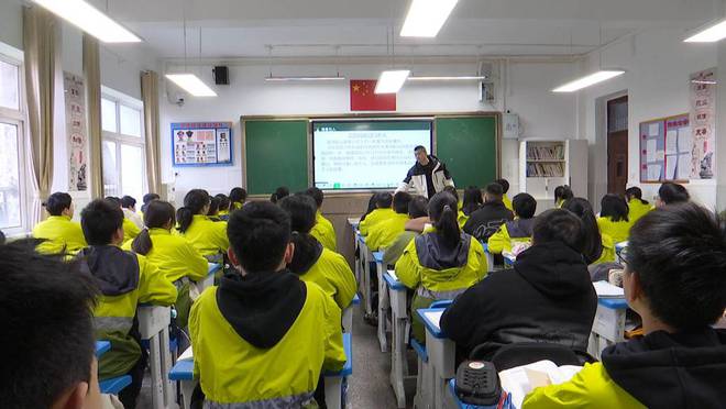 我市全力推动教育数字化转型