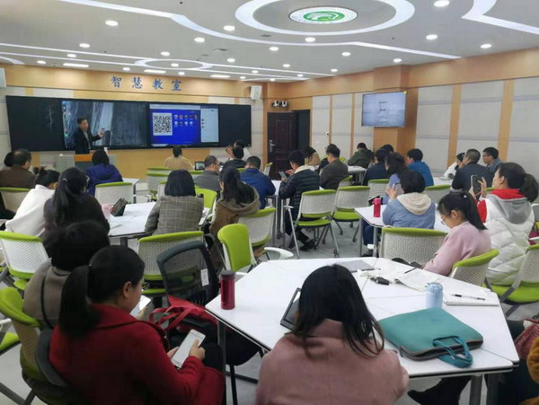 提升智慧成长：科学与教育应同行