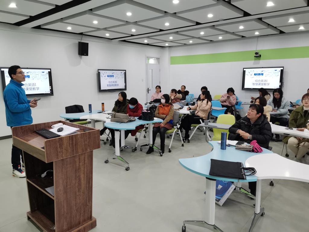 拥抱智能化时代 未来课堂这样做