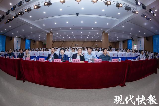 学用 AI教融 AI！这场教研活动助力教师打造智慧新课堂
