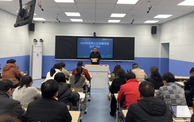 【光明时评】人工智能教育重在“学用结合”(图1)