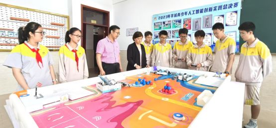 2025“中国梦·劳动美”系列报道①：智慧教学培养复合型精英人才(图2)