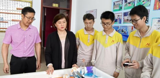 2025“中国梦·劳动美”系列报道①：智慧教学培养复合型精英人才(图3)