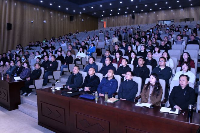 潢川县举行智慧教育平台推广与双师课堂高效应用专题研修活动(图2)