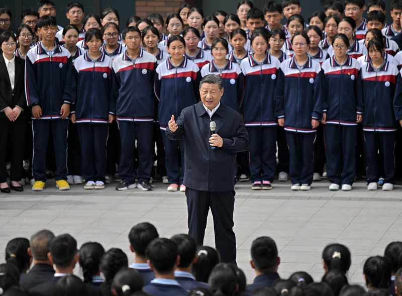 人民领袖｜从小培养爱国心(图2)
