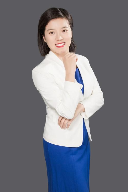 以美润心、以爱化人 她将红色种子“唱”进学生心里(图1)