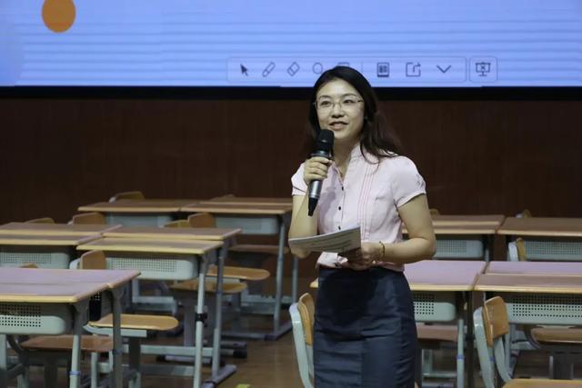 广石实验学校成功举办“AI赋能下小学英语跨学科教学研讨”活动(图7)