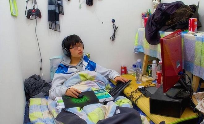“新型啃老”正向全国蔓延：年轻人不上班不伸手要钱3000块能活(图22)