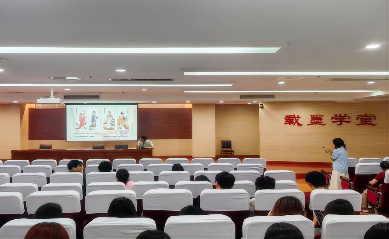 齐鲁工业大学继续教育学院院长张建华：凝练区域继续教育高质量发展的“齐鲁工大范式” 继教e线·会客厅(图4)